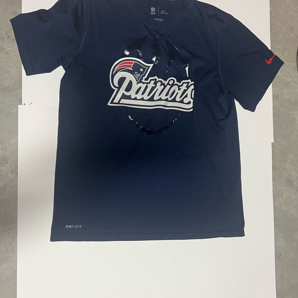 Nike Men’s NFL New England Patriots Dri-Fit Size M Medium Navy Blue Football EUC
